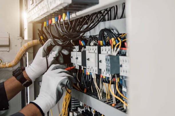 Best Affordable Emergency Electrician  in Barneveld, WI